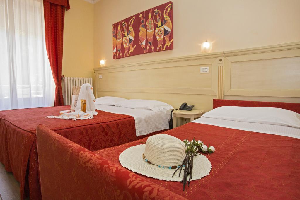 Hotel Lo Squalo Гроттамаре Номер фото