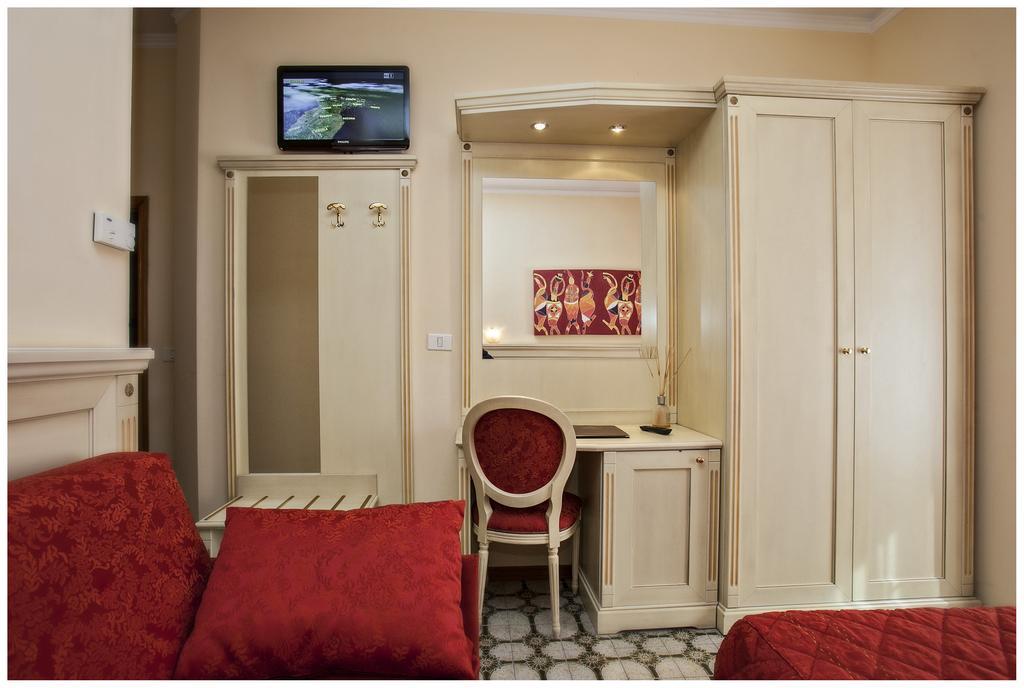 Hotel Lo Squalo Гроттамаре Номер фото
